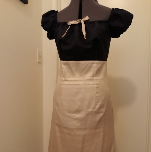 Dress - Picture 1 of 3